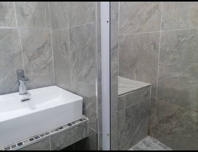 2.5 BEDROOM FLAT FOR SALE IN SOUTH BEACH
